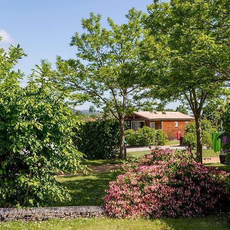 Camping Onlycamp Pierre & Sources Volvic Exterior foto